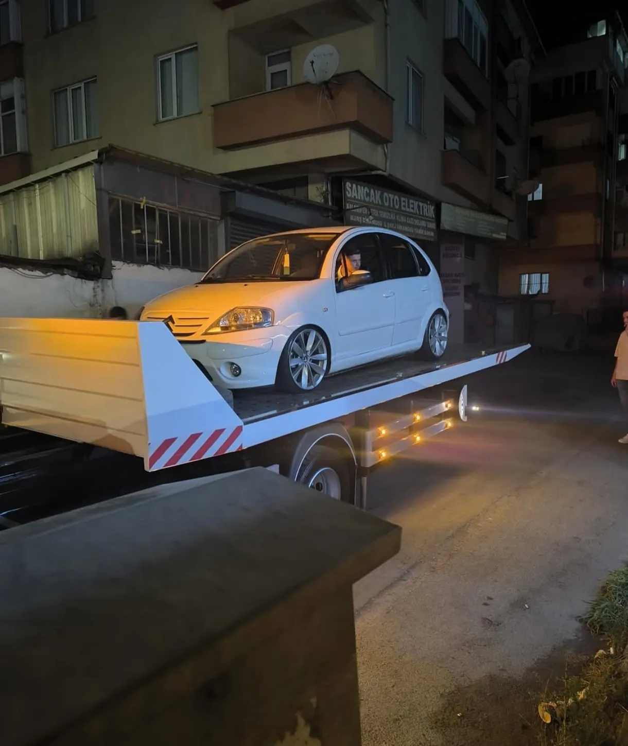Bulutoğulları oto çekici ile araç taşıma